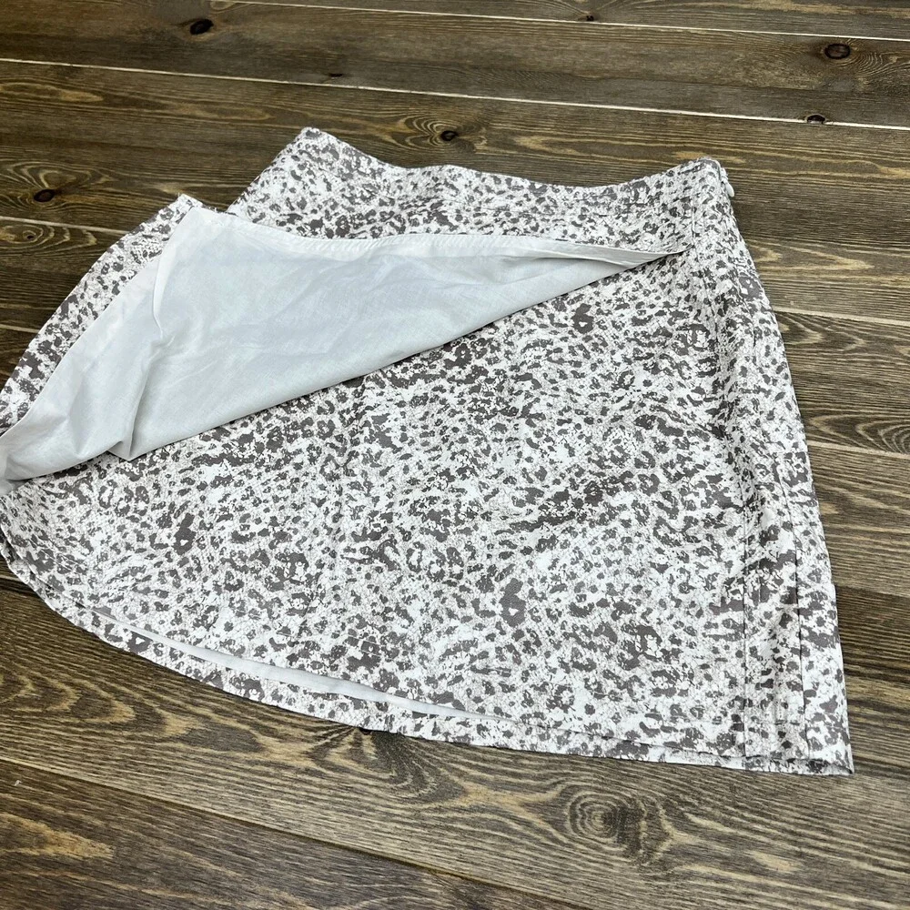 Free People Size 4 Fake‎ Out Brown Leopard Print Faux Wrap Mini Skirt Vegan - Picture 2 of 7